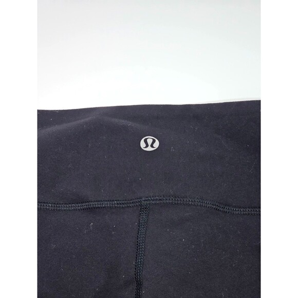 LULULEMON‎ Black Low Rise Cropped Ankle Leggings Women's 6 Pants Capri Yoga - Picture 3 of 4